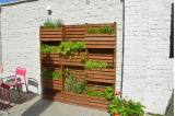 Potager vertical en pin rouge du nord