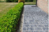 Pavé en pierre naturelle allée de jardin