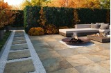 Terrasse grès cerame en carrelage 60x60 irisé avec reflets