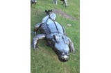 Statue crocodile en métal recyclé martelé