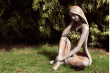 Statue de jardin Iseult assis pierre reconstituée H. 90 cm